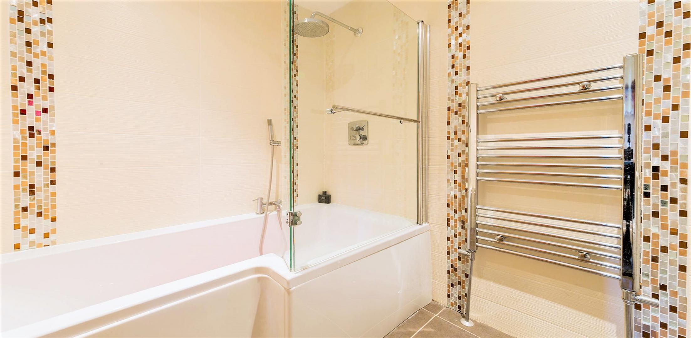 			2 Bedroom, 1 bath, 1 reception Flat			 Randolph Gardens, Maida Vale